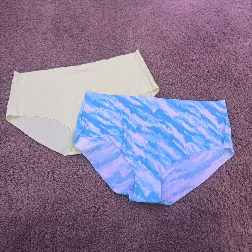 No Boundaries Blue Tie-Dye Neon Green Women's Underwear Lot